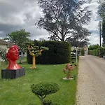 Penzion Proche St Emilion , Pause Quelque Part Au Jardin Des Erables Et Des Niwakis Saint-Medard-de-Guizieres