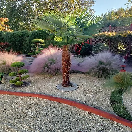 ゲストハウス Pause Quelque Part Au Jardin Des Erables Et Des Niwakis 4*