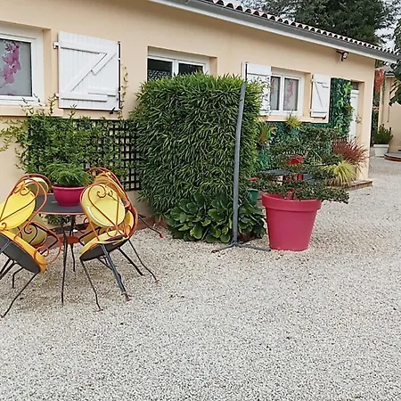 ゲストハウス Pause Quelque Part Au Jardin Des Erables Et Des Niwakis 4*