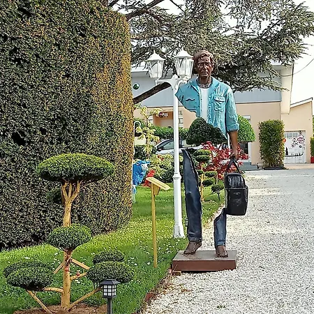 Affittacamere Pause Quelque Part Au Jardin Des érables Et Des Niwakis Saint-Medard-de-Guizieres