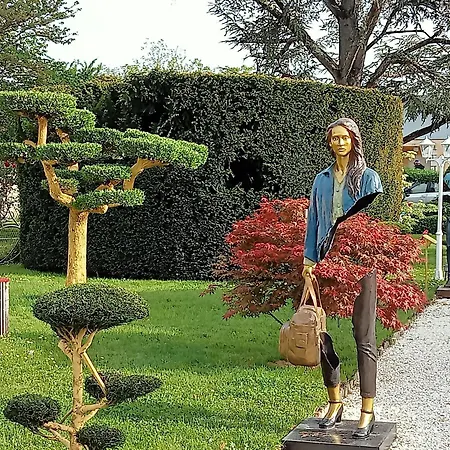 Pause Quelque Part Au Jardin Des érables Et Des Niwakis 4*